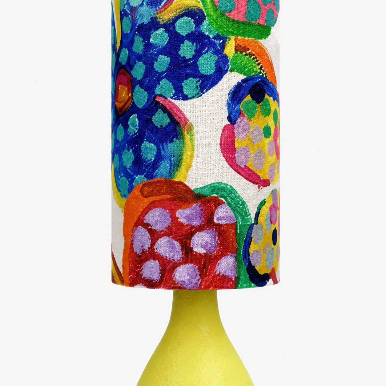 Colorful shade and yellow green base detail